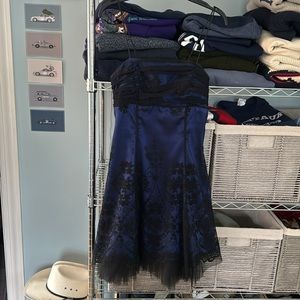 Satin midnight blue dress w/ black lining
